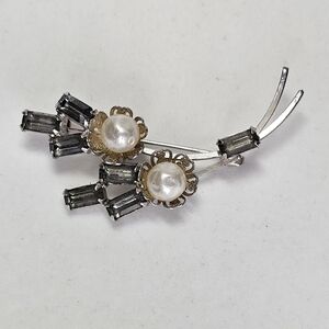 Vintage Silver and Pearl Brooch